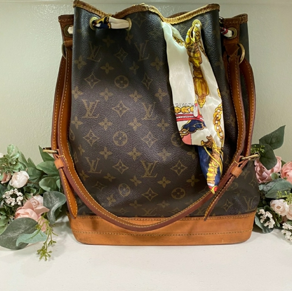 LV Vintage Shoulder Bag
